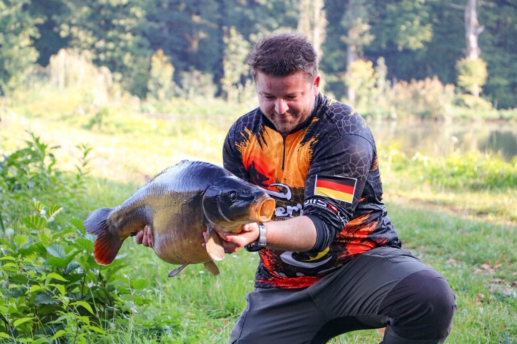 Jak przygotować smażone okonie w tradycyjny sposób?